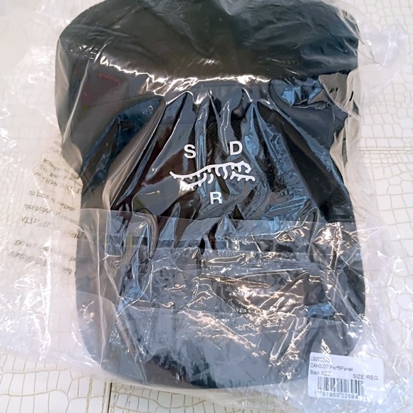 (Sold Out/Retired) Tiger Woods Performance 5 Panel Regular Black - Picture 5 of 10